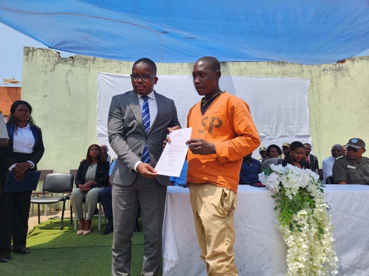 INDULTO PRESIDENCIAL DEVOLVE LIBERDADE A RECLUSOS EM MALANJE